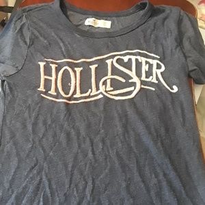 Hollister Slate Gray Embroidered Logo Woman Tee